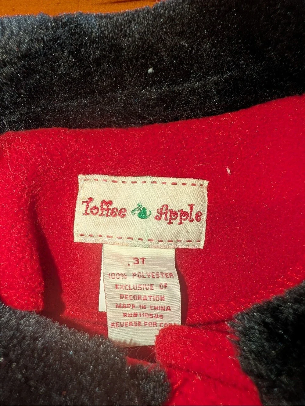 Toffee Apple Girls Red Coat with Black Faux Fur Collar and Cuffs Size 3T